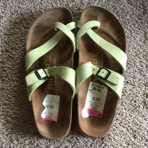 NWT - Birk Papillio Sandals